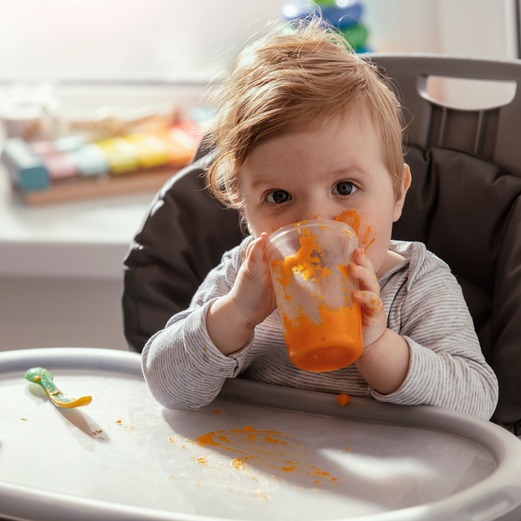 Plamy z marchwi – jak je sprać domowymi sposobami?