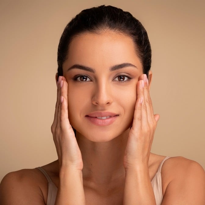 Peeling do twarzy – jak wybrać właściwy i prawidłowo go wykonać?