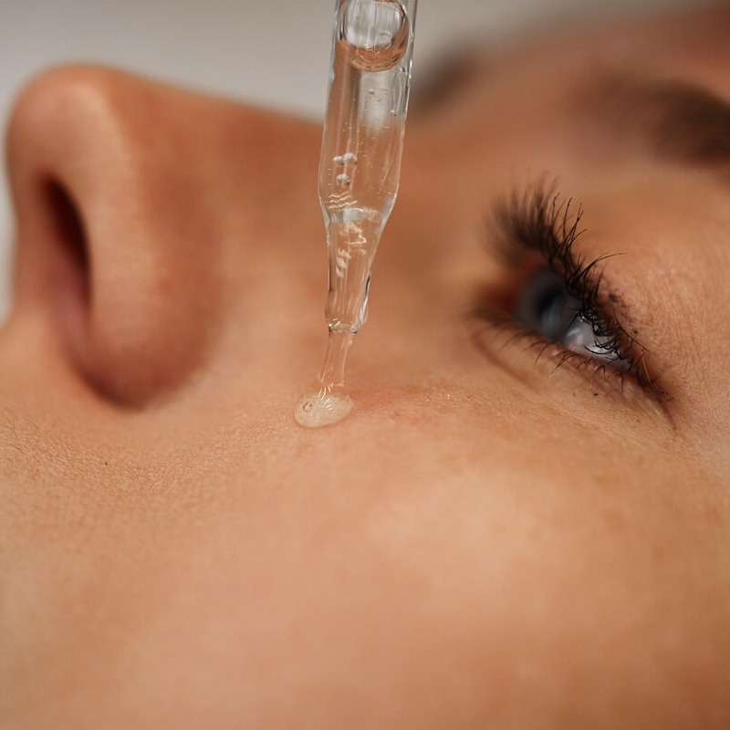 Kwasy w pielęgnacji - rodzaje i działanie 