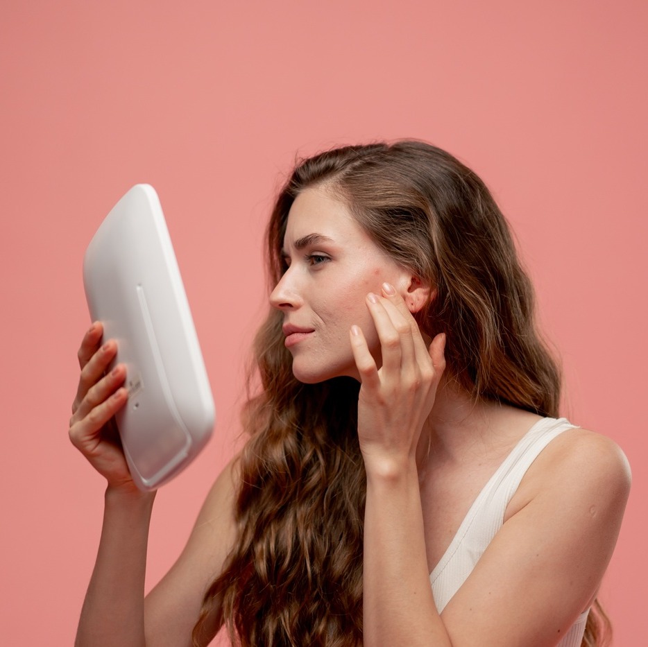 Sekrety makijażu cery tłustej 