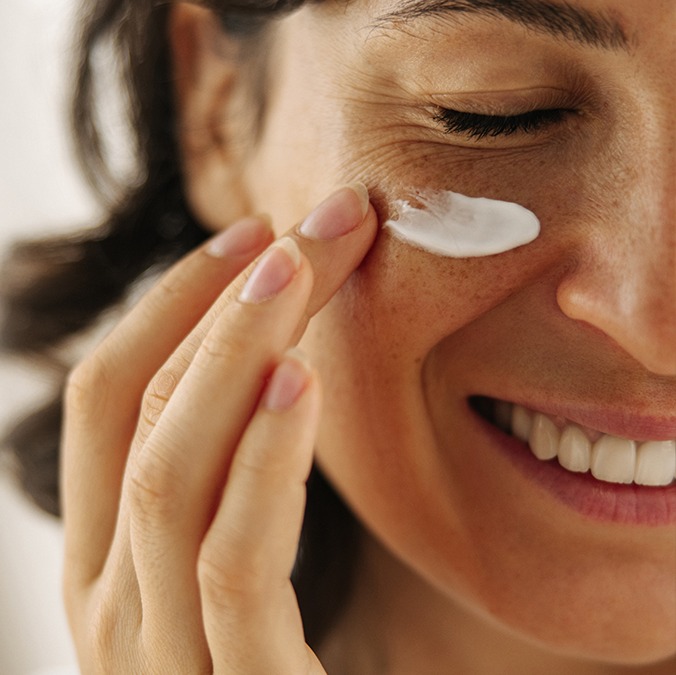 Peeling do twarzy - wszystko, co musisz wiedzieć