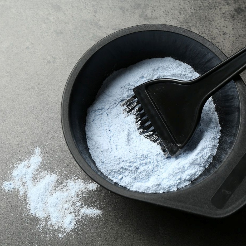 Jak mieszać farbę do włosów, żeby uzyskać efekt, na którym naprawdę Ci zależy?