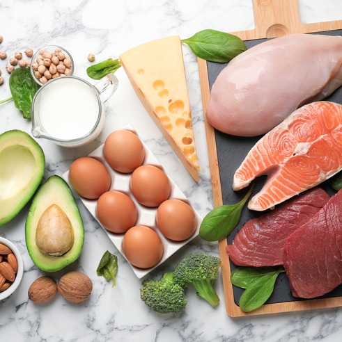 Dieta na mocne paznokcie – co jeść, by je wzmocnić?