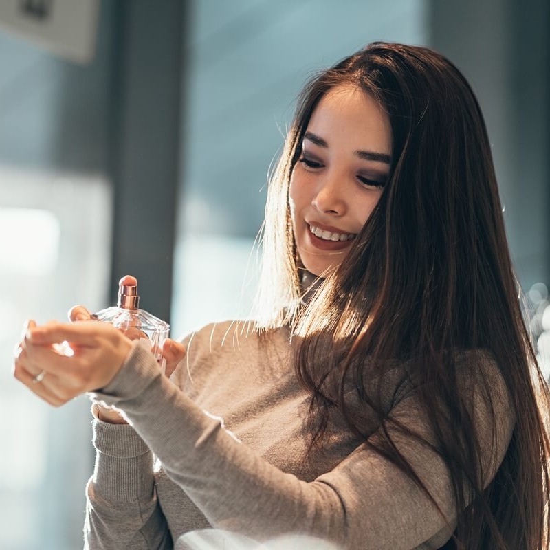 Perfumy dla 20-latki – przegląd perfum dla kobiet 20+