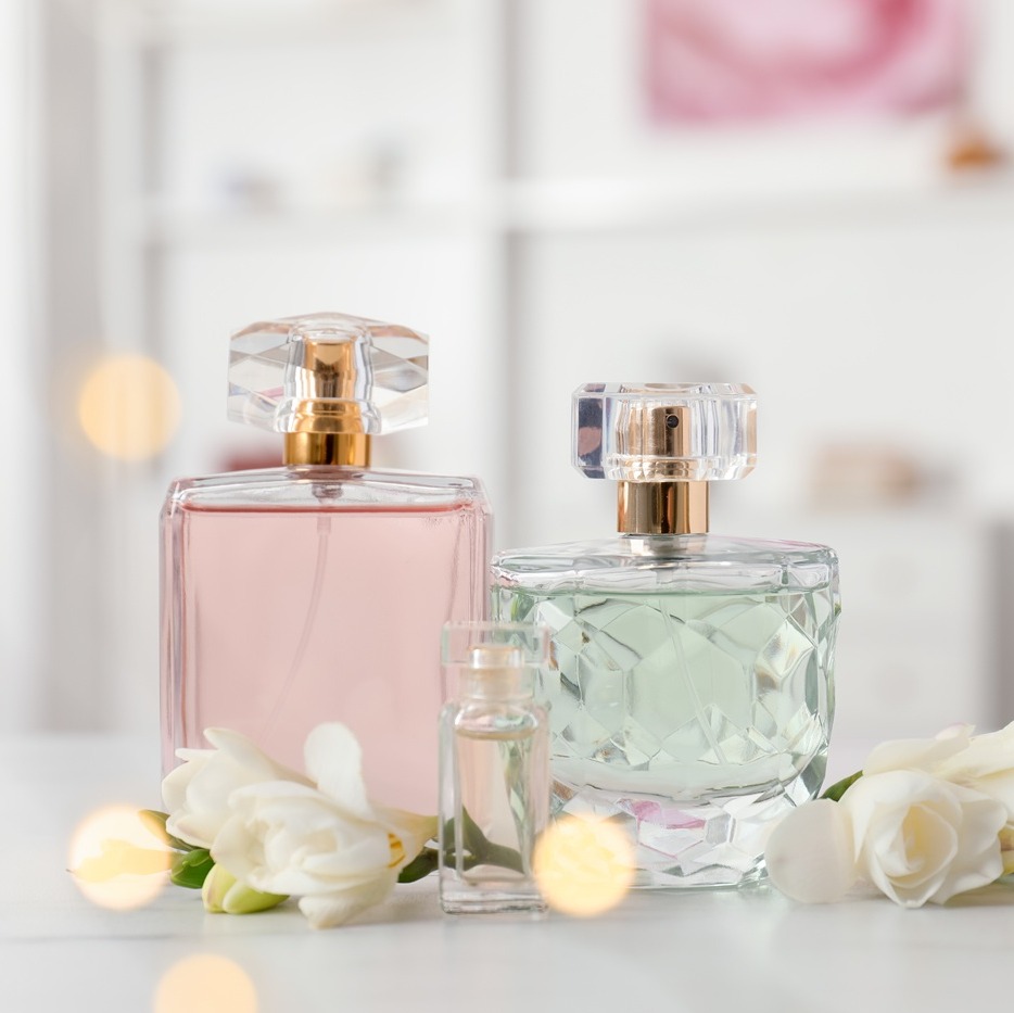Perfumy kwiatowe - ranking najpiękniejszych zapachów dla Niej i dla Niego