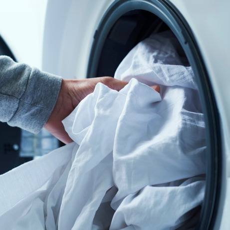 Jak prać pościel – w ilu stopniach i na jakim programie?