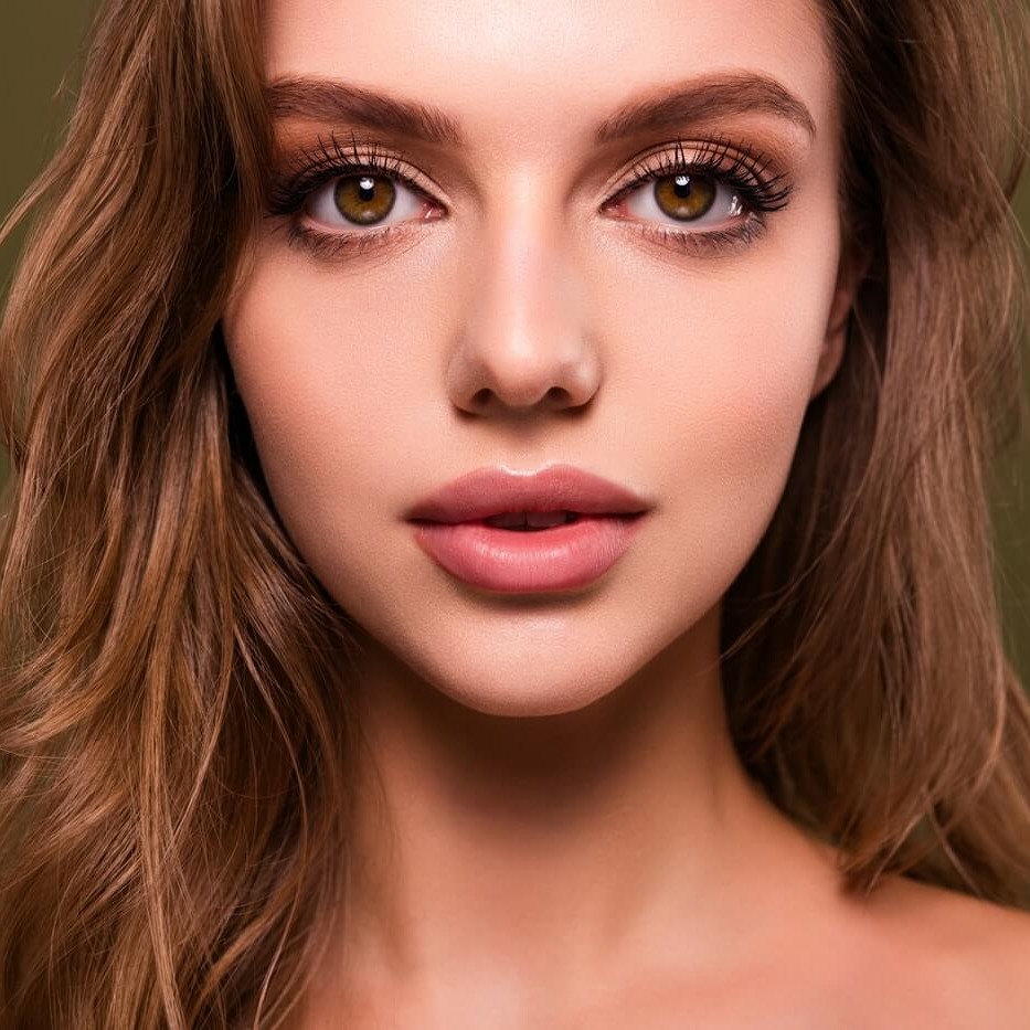 Jak powiększyć oko makijażem? Poznaj techniki, które działają naprawdę