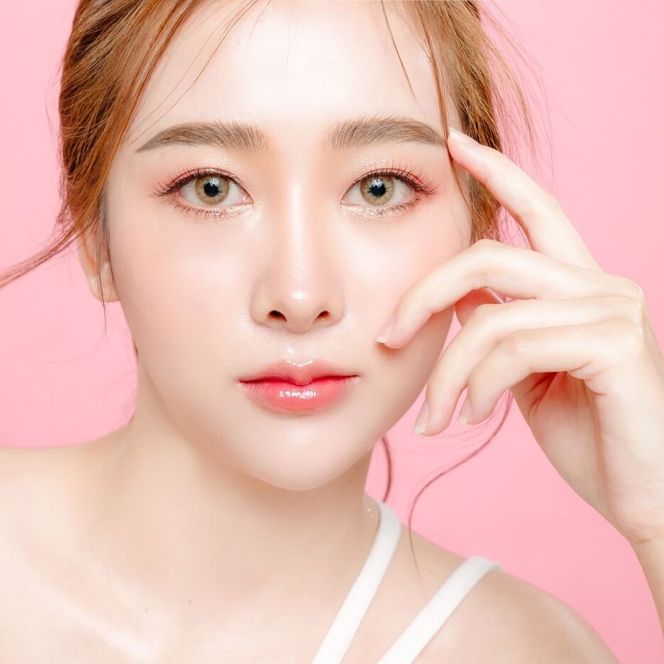 Koreańskie usta – subtelny trend K-beauty, który łączy makijaż i pielęgnację