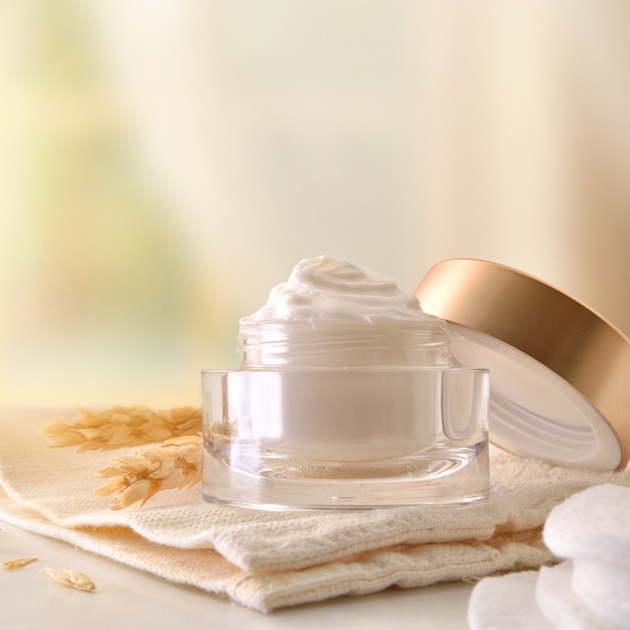 Prebiotyki – naturalne wsparcie mikrobiomu i odporności skóry