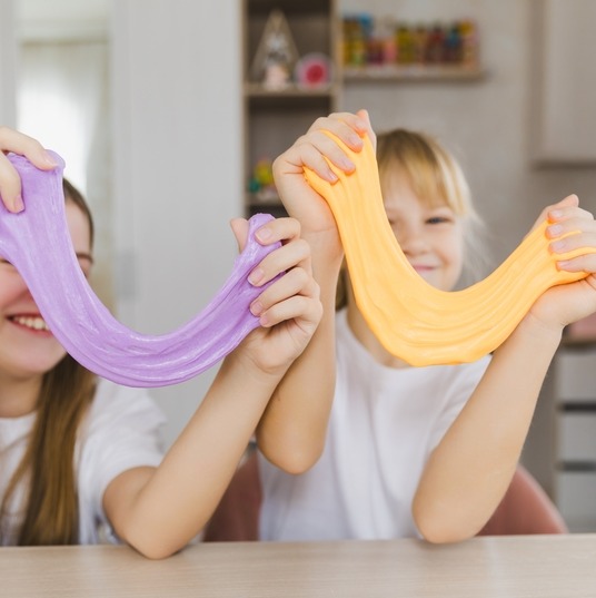 Jak usunąć slime z ubrań?